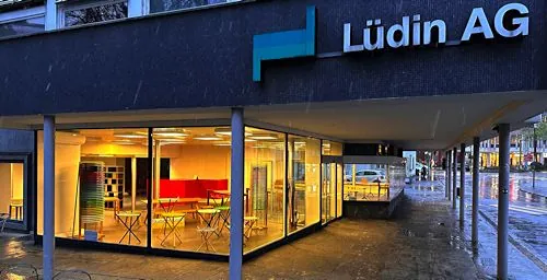 Bild zum Eintrag: Ein triplex-Schaufenster im Dezember und Januar